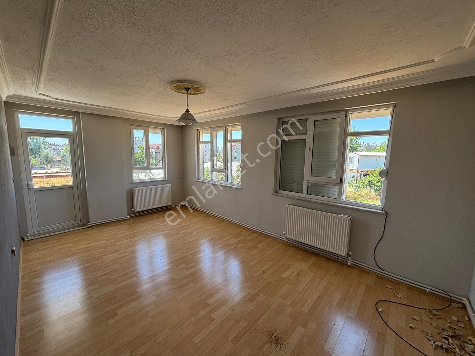 Usta Gayrimenkul'den Kiralık 2+1 Doğalgazlı Temiz Daire - Görsel 15