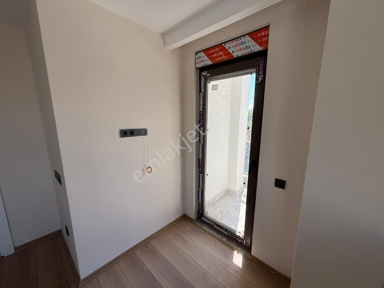 Usta Gayrimenkul'den Satılık Site İçerisinde 1+1 Sıfır Daire - Görsel 19