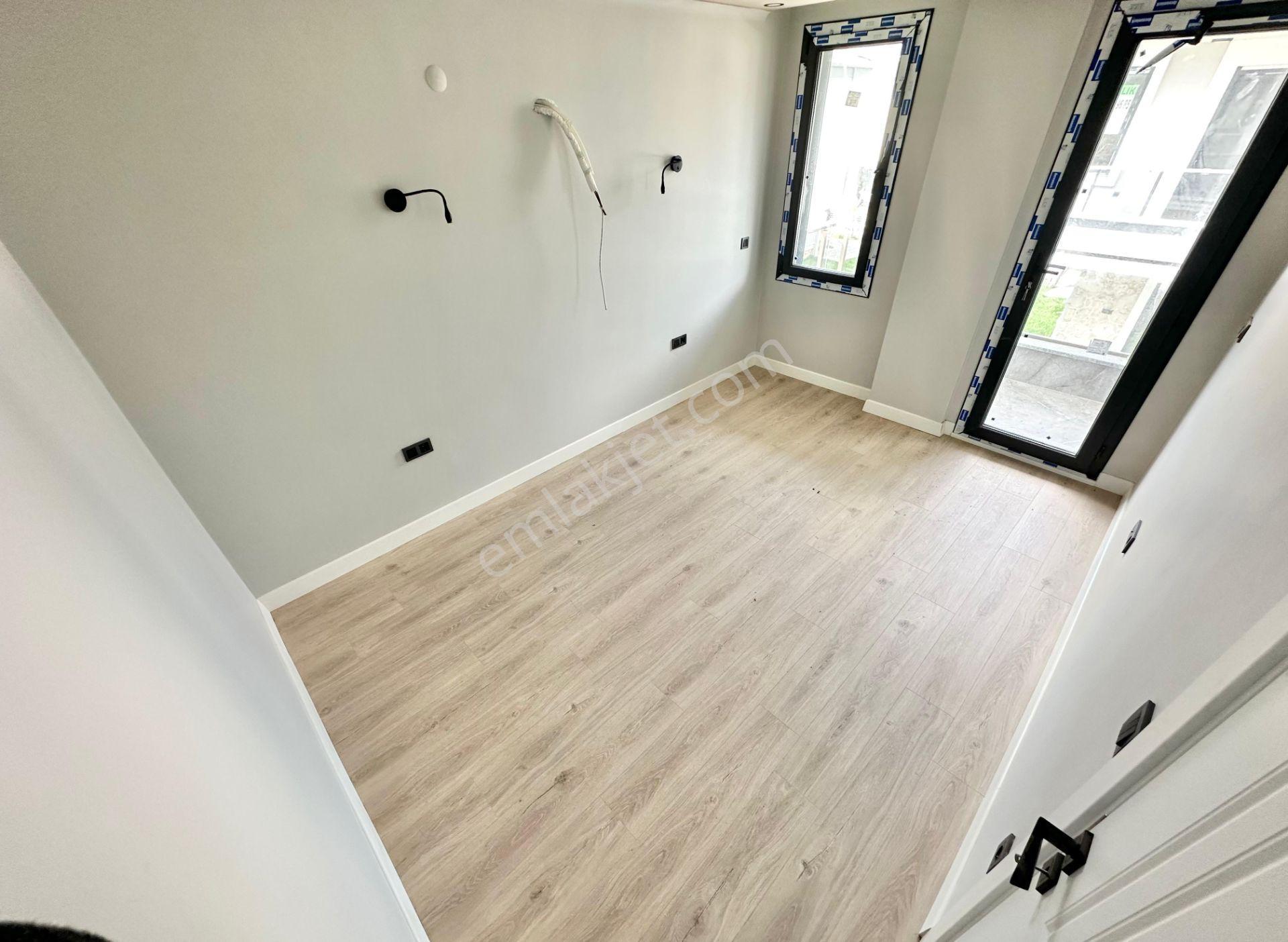 ꧁ay Emlaktan꧂küçükkuyu'da Denize Sadece 50 Metre Yüzme Havuzlu Satılık 3+1 Bağımsız Müstakil Villa - Görsel 20