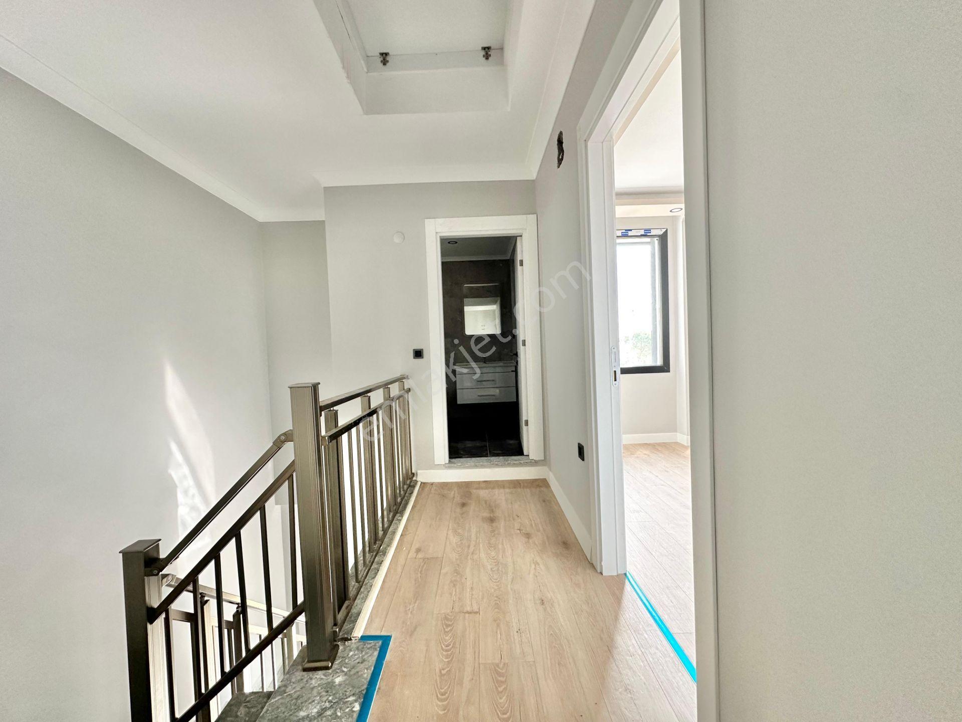 ꧁ay Emlaktan꧂küçükkuyu'da Denize Sadece 50 Metre Yüzme Havuzlu Satılık 3+1 Bağımsız Müstakil Villa - Görsel 30