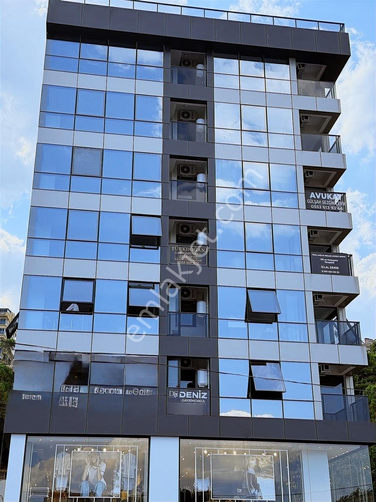 Bergama'nın Kalbinde 1+1 Modern Ve Prestijli Kiralık Ofisler - Görsel 3