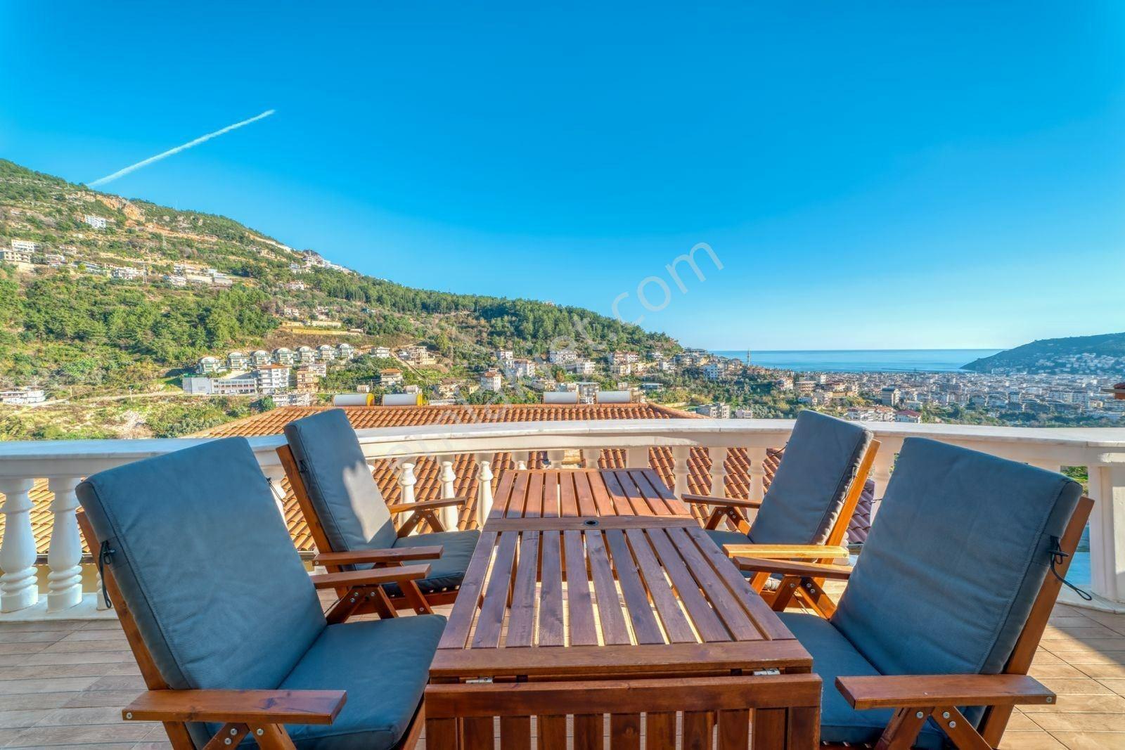 Alanya Tepe’de Satılık 3+1 Deniz Manzaralı, Full Eşyalı Daire – İkametgaha Uygun! - Görsel 25