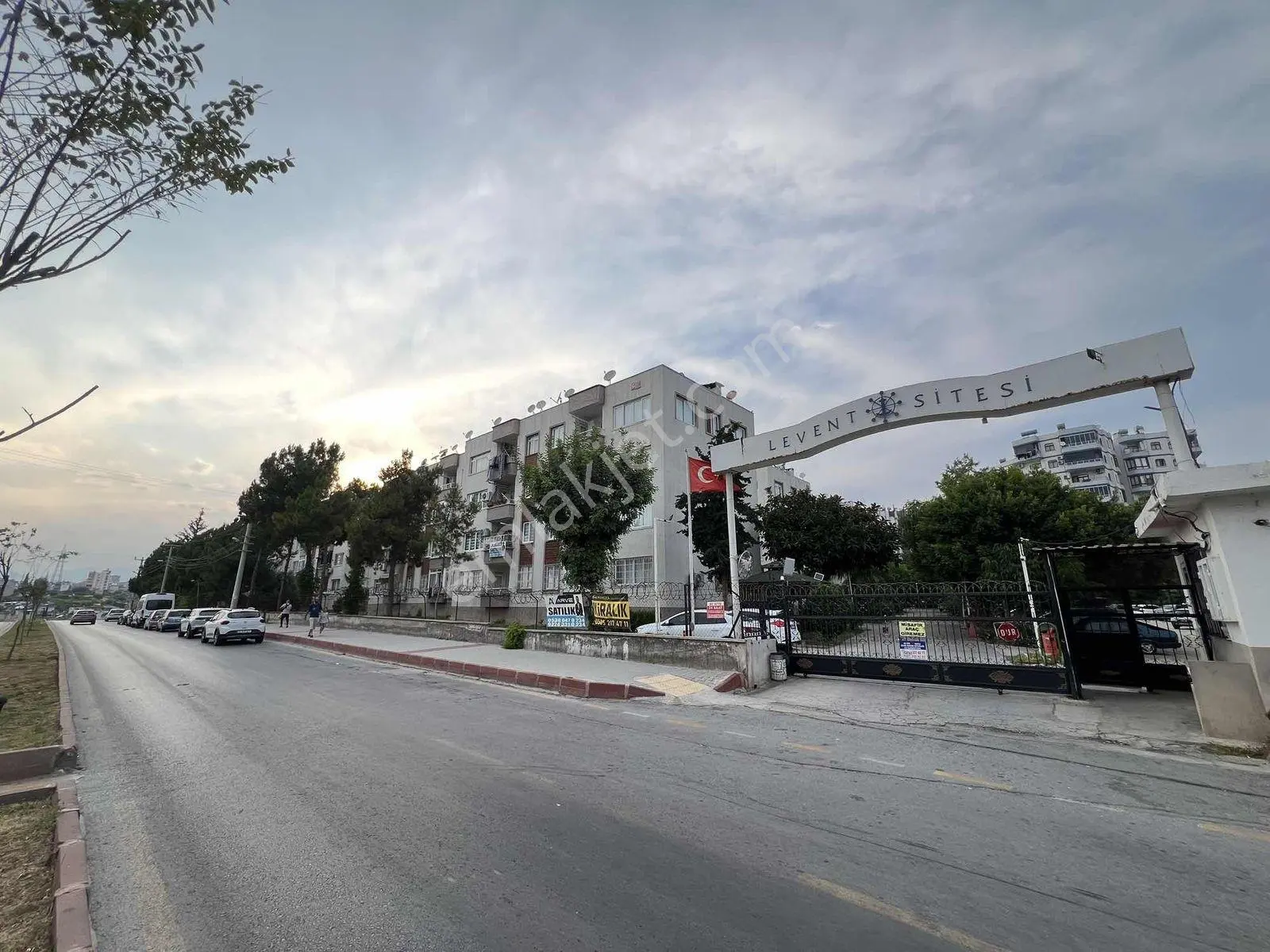 Arve'den Çağdaşkent'te Full Yapılı Güvenlikli 3+1 Ferah Daire - Görsel 13