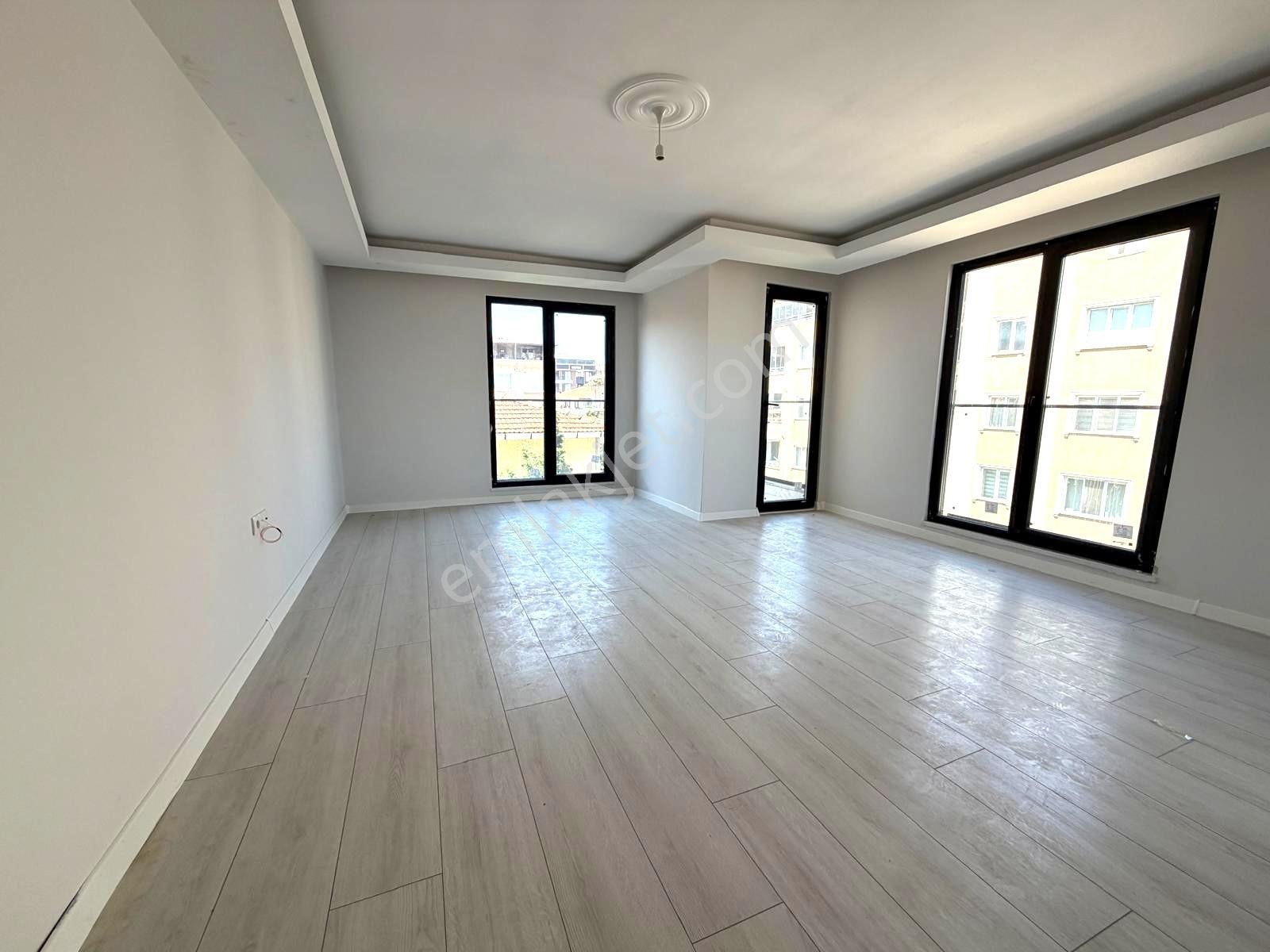 Millet Cad 4+2 İskanlı Asans.200m² Çift Girişli Dublex Ön Cephe - Görsel 11