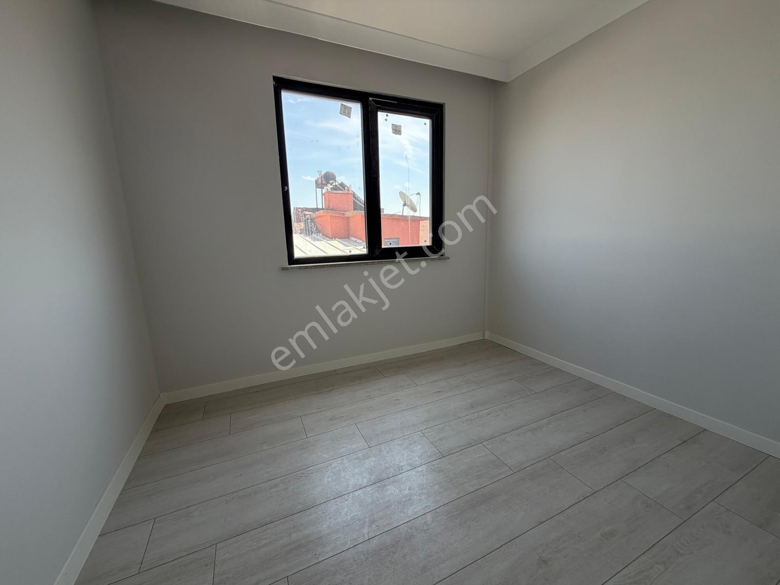 Millet Cad 4+2 İskanlı Asans.200m² Çift Girişli Dublex Ön Cephe - Görsel 17