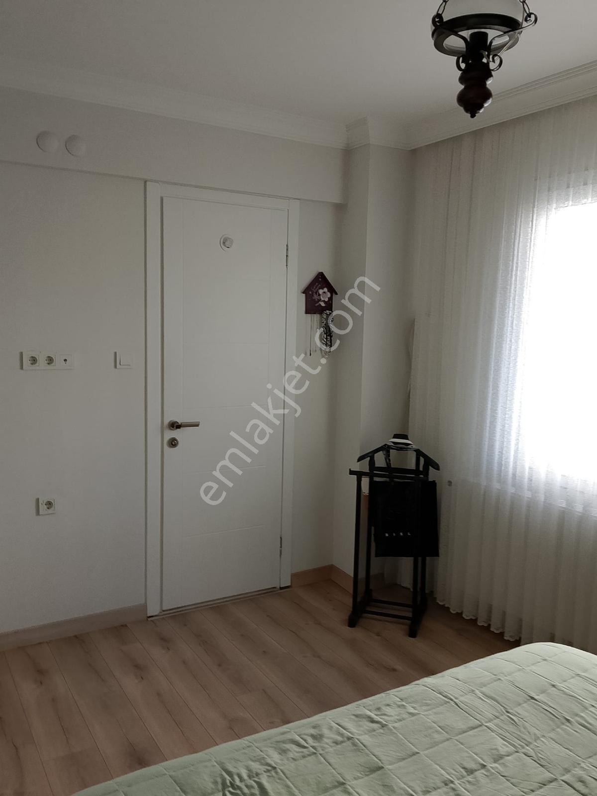 Narlıdere De Panaromik Körfez Manzaralı Daire - Görsel 8
