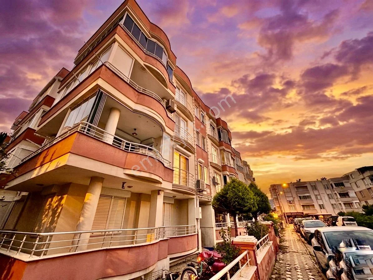 ꧁yetkili Ay Emlaktan꧁akçay Altınkum Pazar Pazarında Denize Sadece 300 Metre Satılık 2+1 Daire