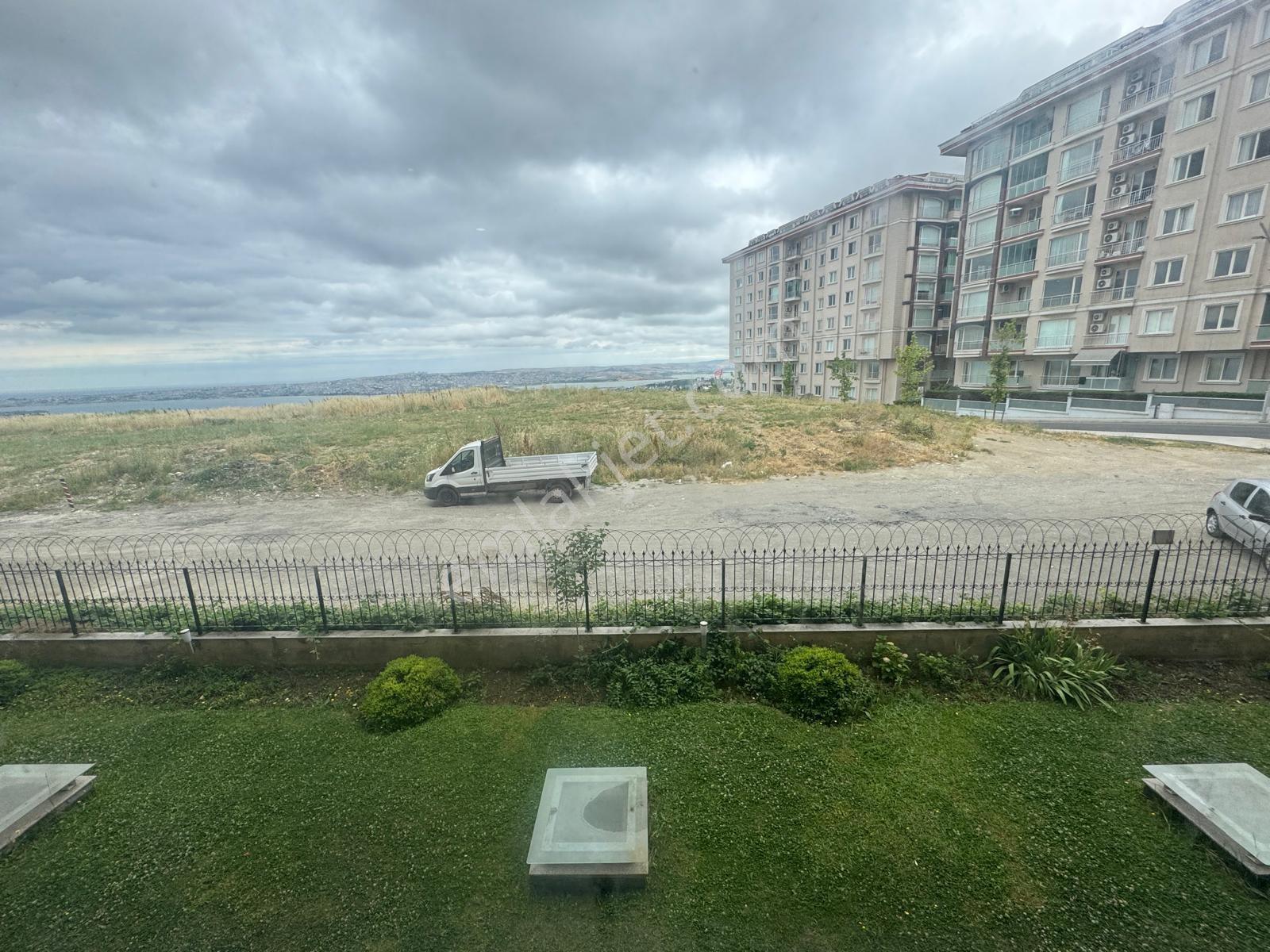 Beylikdüzü Adnan Kahveci Mah Vista 4 Sitesinde 3+1 Kiralık Daire - Görsel 16