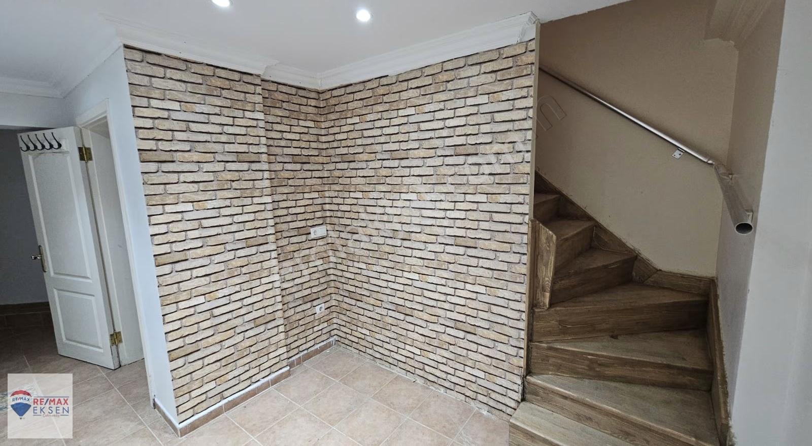 Maltepe Yalı Mah. Kastel Dragos Sahil Sitesınde Kiralık Daire - Görsel 10