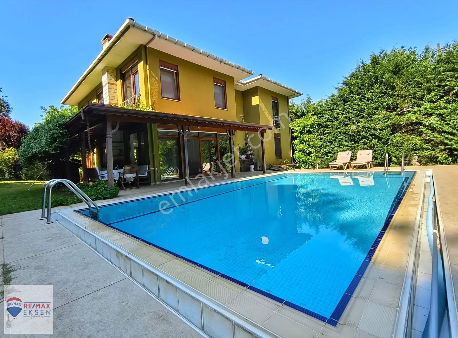 Şile Satmazlı' Da Satılık Havuzlu Villa 1988 M2 Bahçe 450 M2 4+1 - Görsel 25