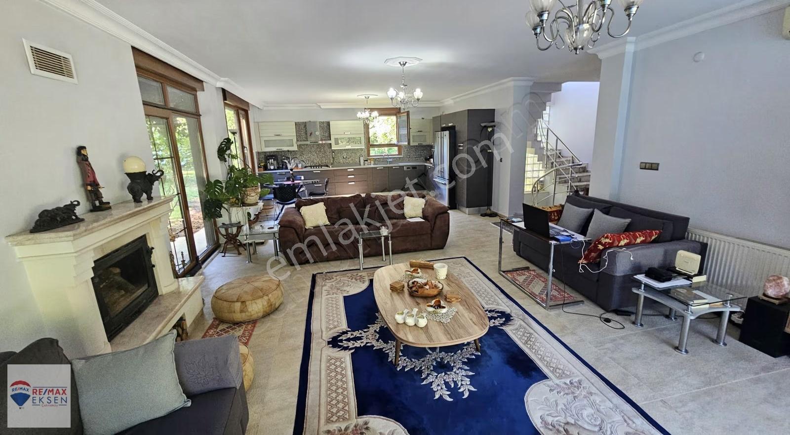 Şile Satmazlı' Da Satılık Havuzlu Villa 1988 M2 Bahçe 450 M2 4+1 - Görsel 22