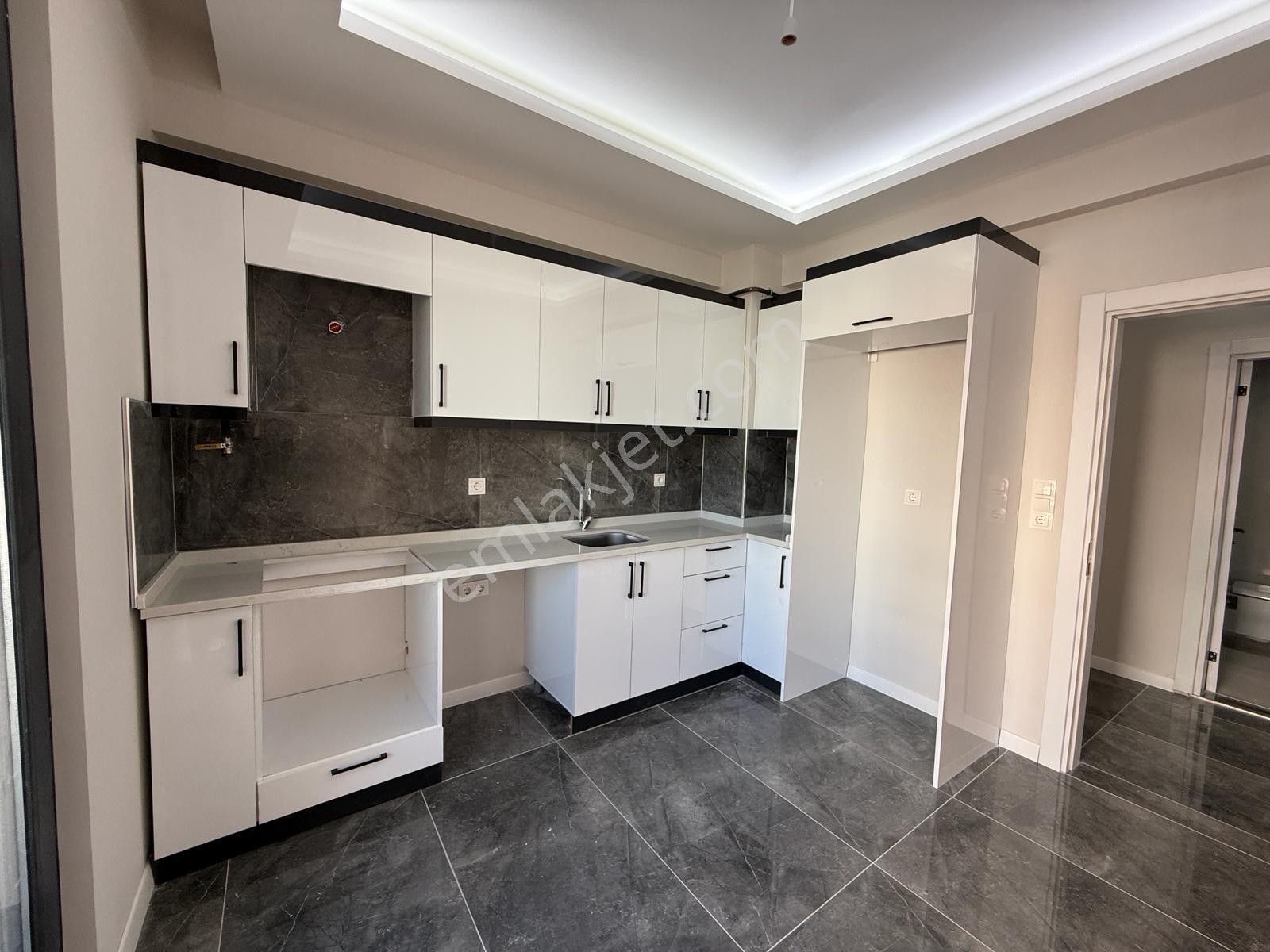 Delux'den Çınarlı Mh. Cadde Üzerinde Satılık Lux 3+1 Daire - Görsel 8