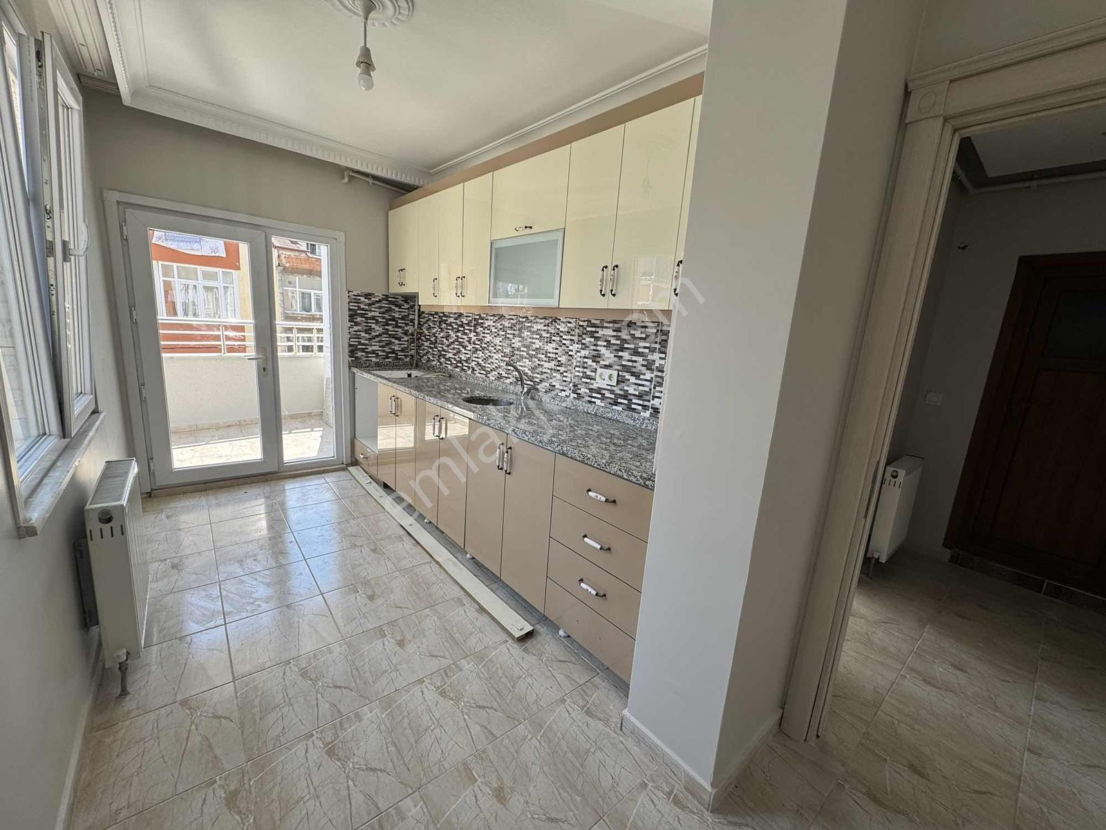 Mavigöl Mh Kiralık 2+1 Ebevyn Banyolu Arakat Daire - Görsel 8