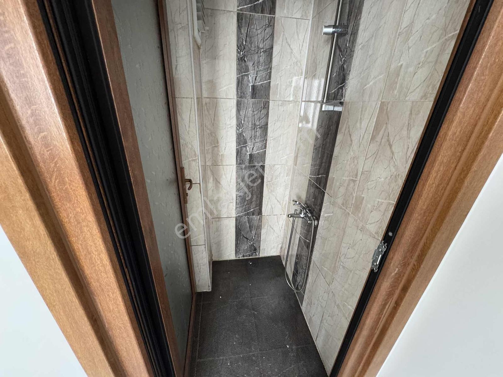 Mavigöl Mh Kiralık 2+1 Ebevyn Banyolu Arakat Daire - Görsel 14