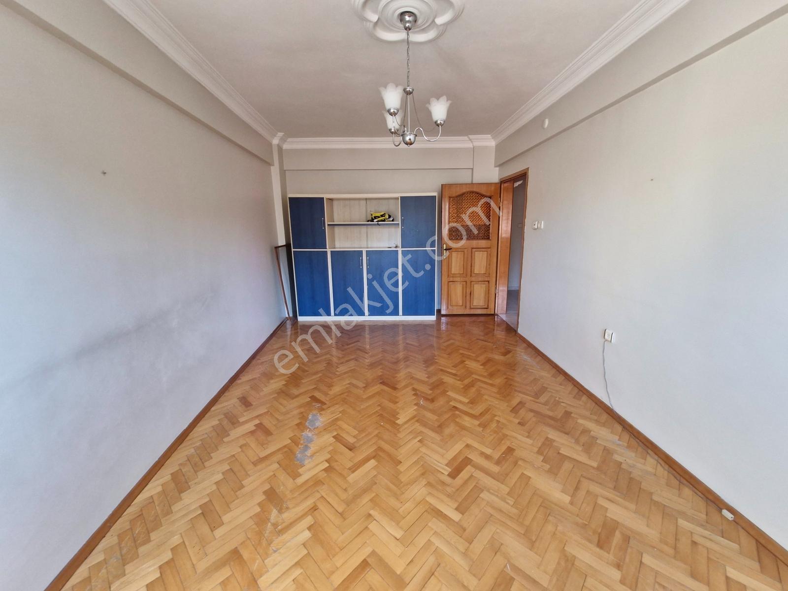 Bursa Osmangazi Muradiye Kiralık 4+1 Ara Kat Daire - Görsel 11