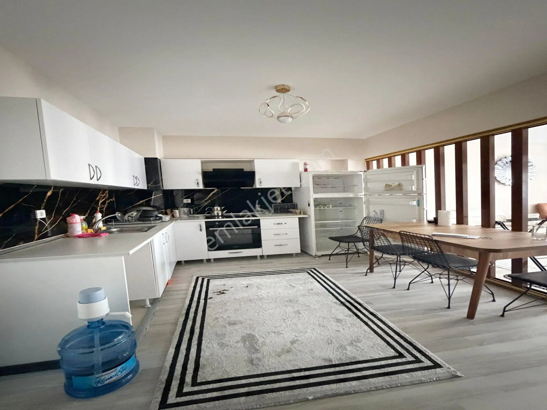 Site İçi 2+1 Yeni Eşyalı Ana Cadde Üzeri Metrobüse Yakın Daire - Görsel 5