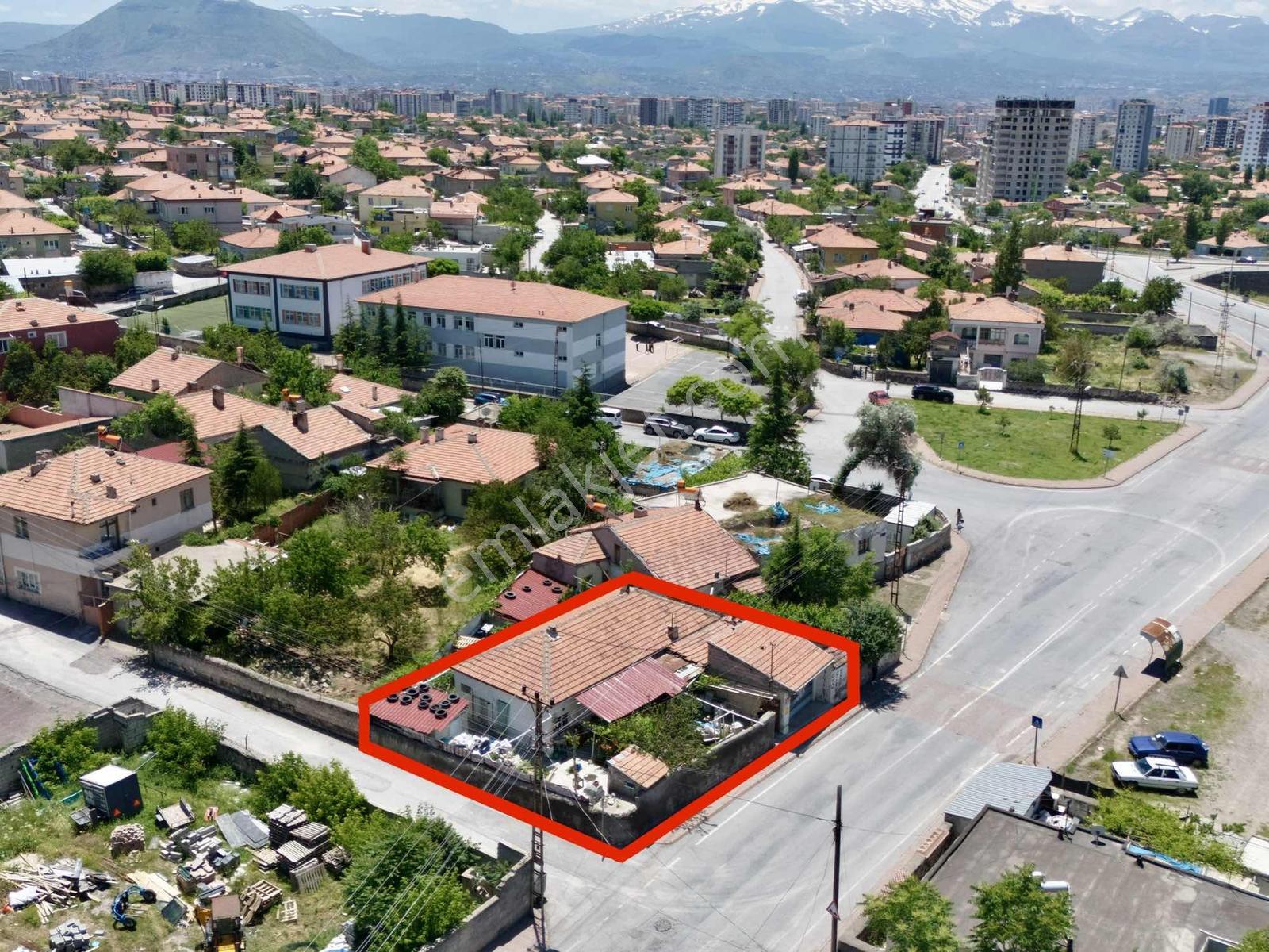 Duru Team - Argıncık Kayabaşında Ana Yol Üzeri 334m² Müstakil Ev - Görsel 26