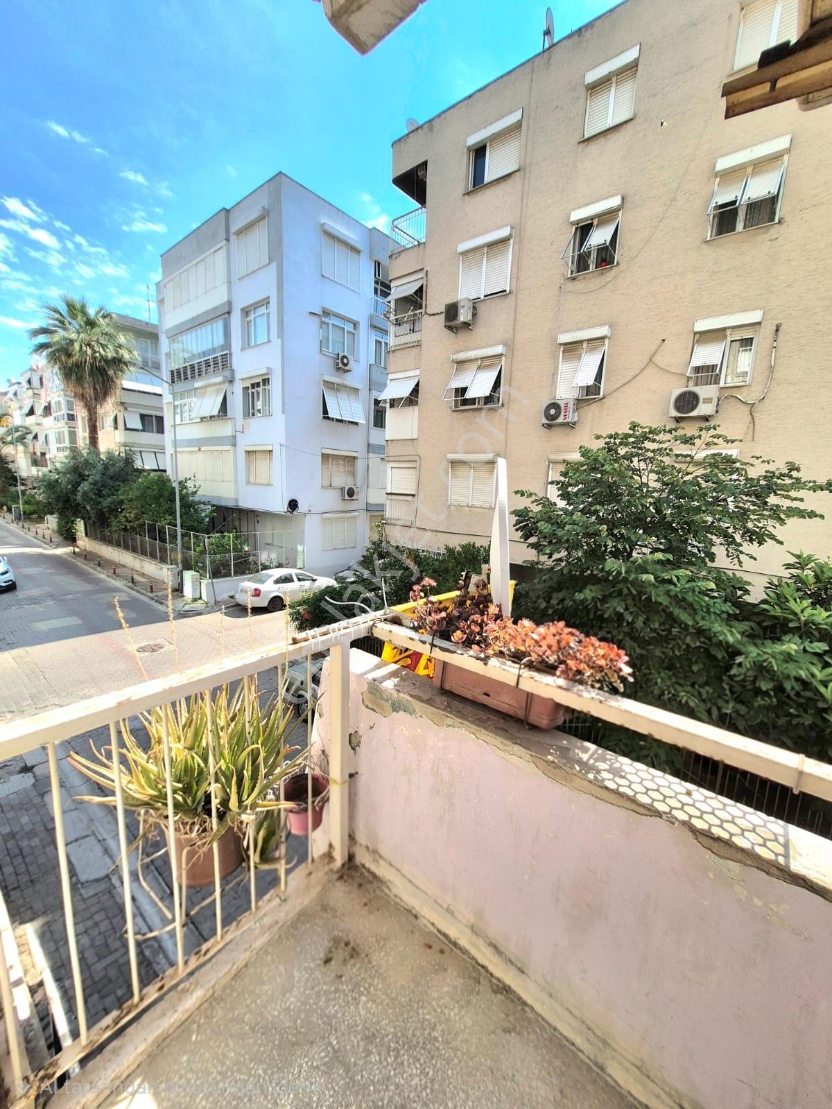 K.yaka Çarşı Ve Zübeyde Hnm Parkı Yakını Çift Cephe 3+1 115 M2 - Görsel 35