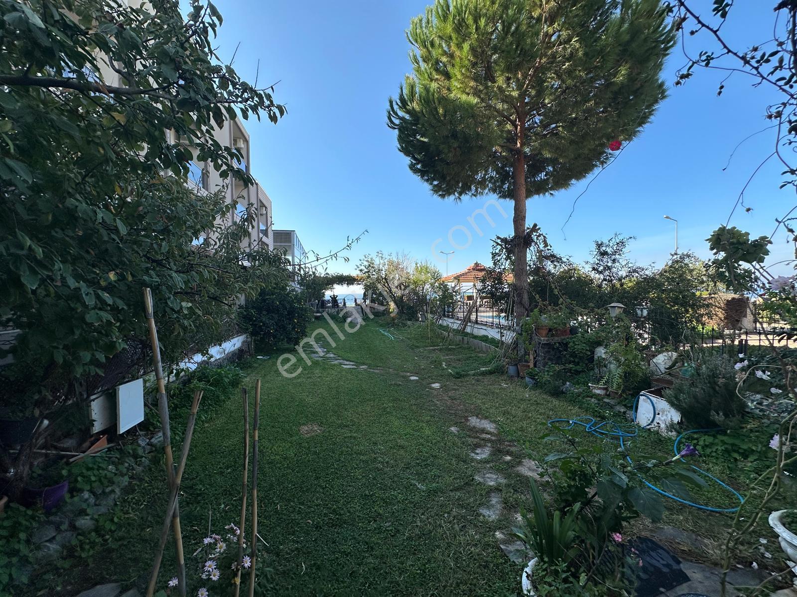 Özdere Orta Mahalle'de Denize Sıfır 5+1 Villa - Görsel 18