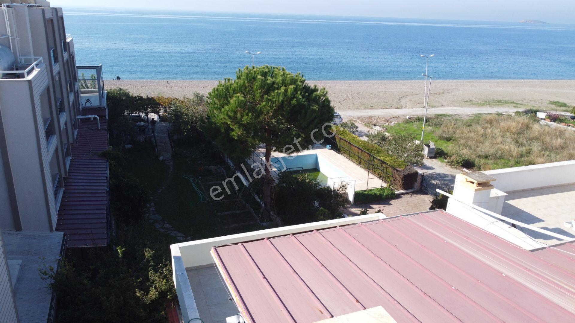 Özdere Orta Mahalle'de Denize Sıfır 5+1 Villa - Görsel 3