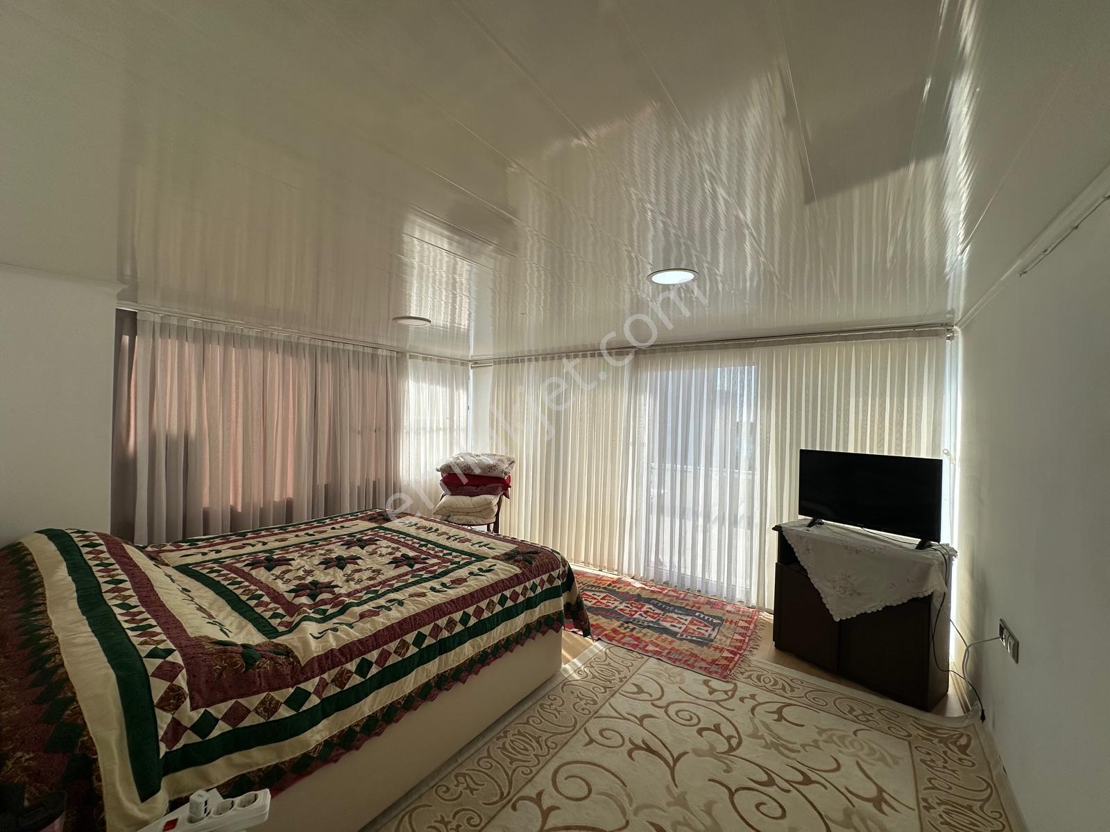 Özdere Orta Mahalle'de Denize Sıfır 5+1 Villa - Görsel 15
