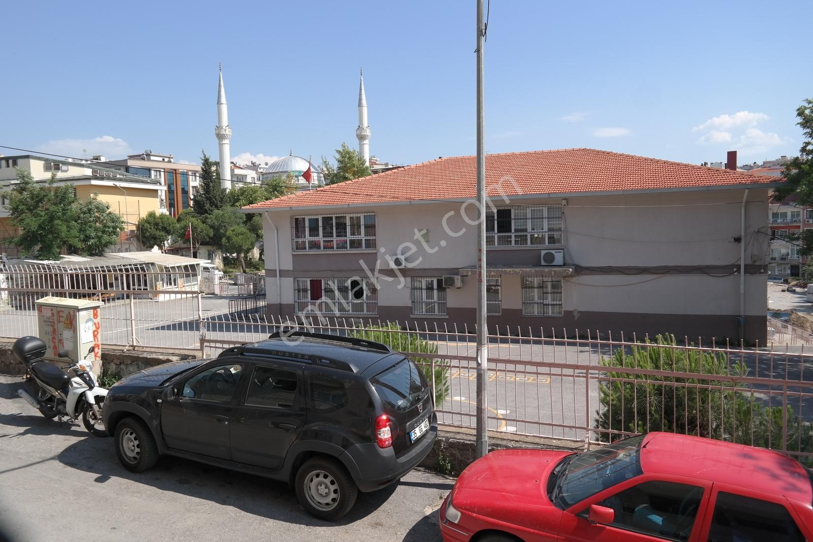 Camlaraltı Koleji Yakını Gencbina Eşyalı - Görsel 5