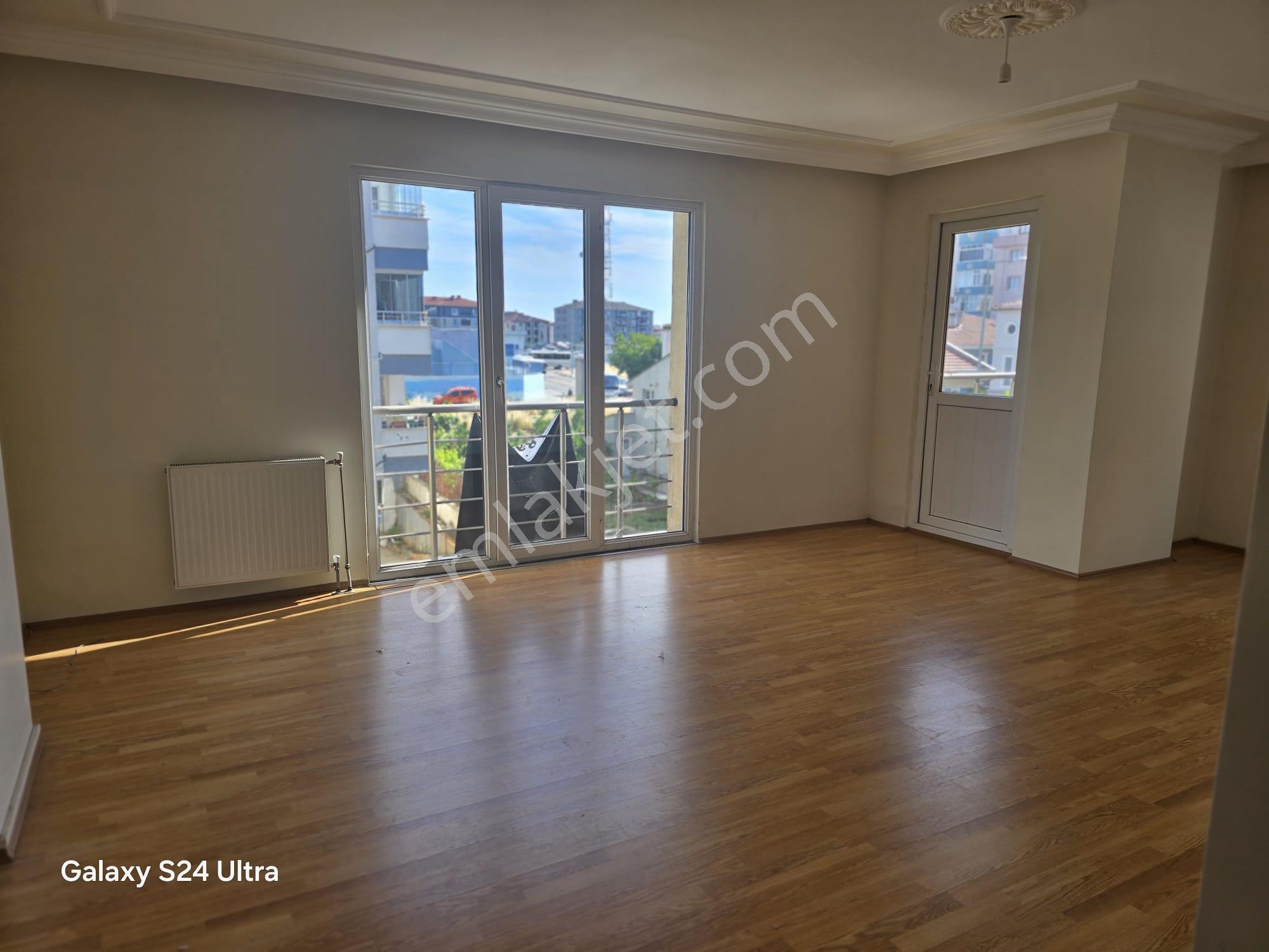 Vega Hastanesi Karşısı Kiralık 3+1 Balkonlu Ara Kat Daire - Görsel 6