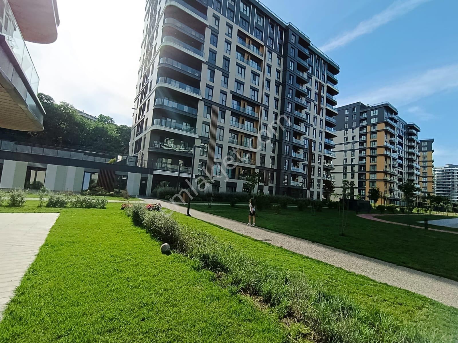 Rams Garden'da Bahçe Kullanımlı 2+1 Kiralık Daire