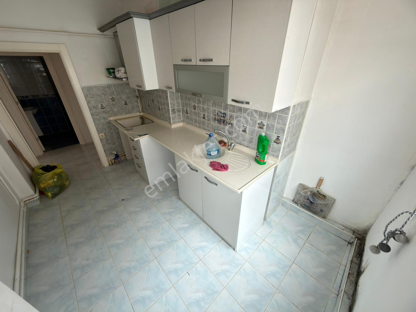 Kariyer'den Yunus Emre Cad. Parareli Katta Manzaralı 3+1 Daire - Görsel 24
