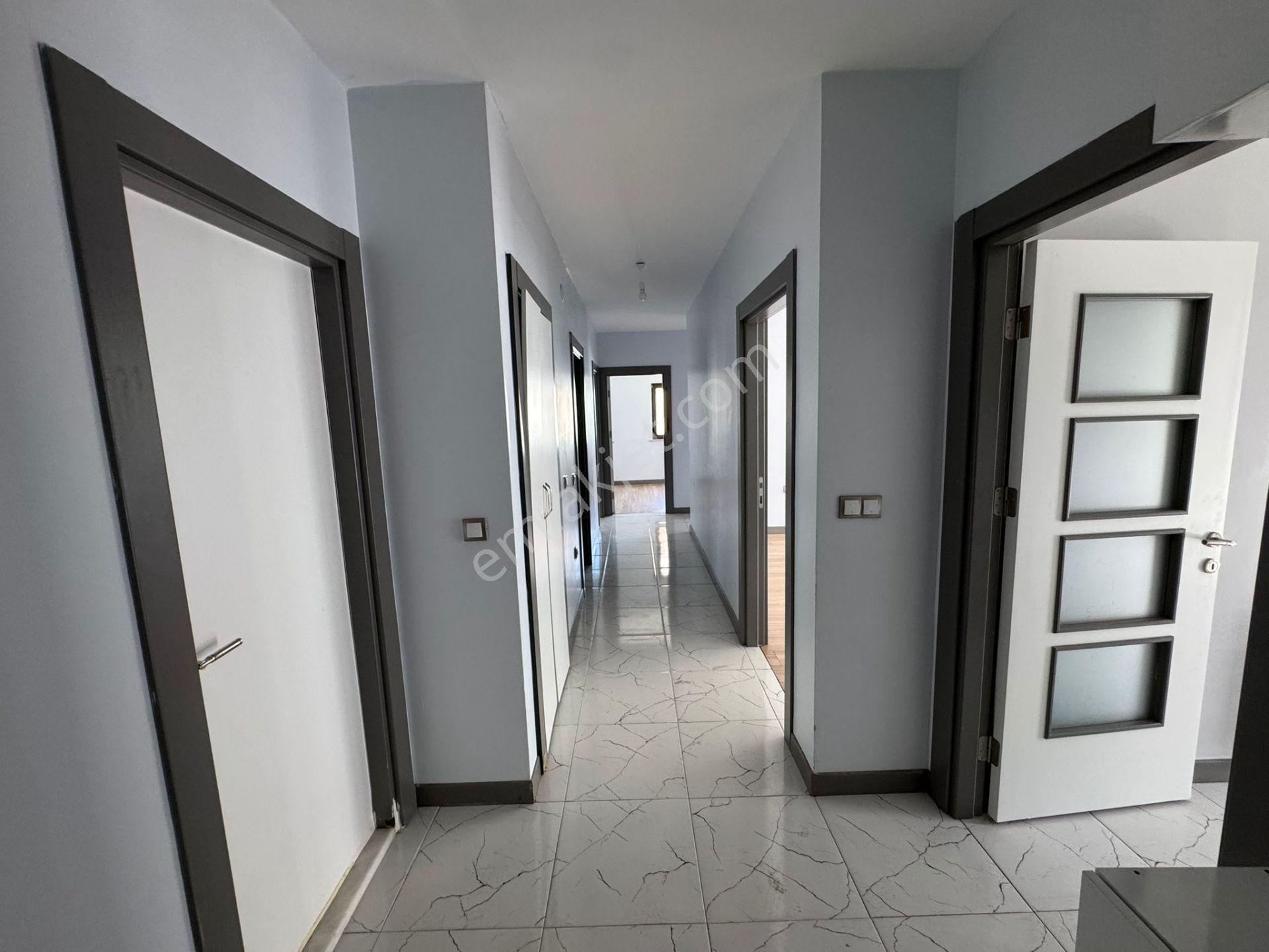 535 Tokilerde Araştırma Hastanesi Karşısında Kiralık 3+1 Lüx Daire - Görsel 10