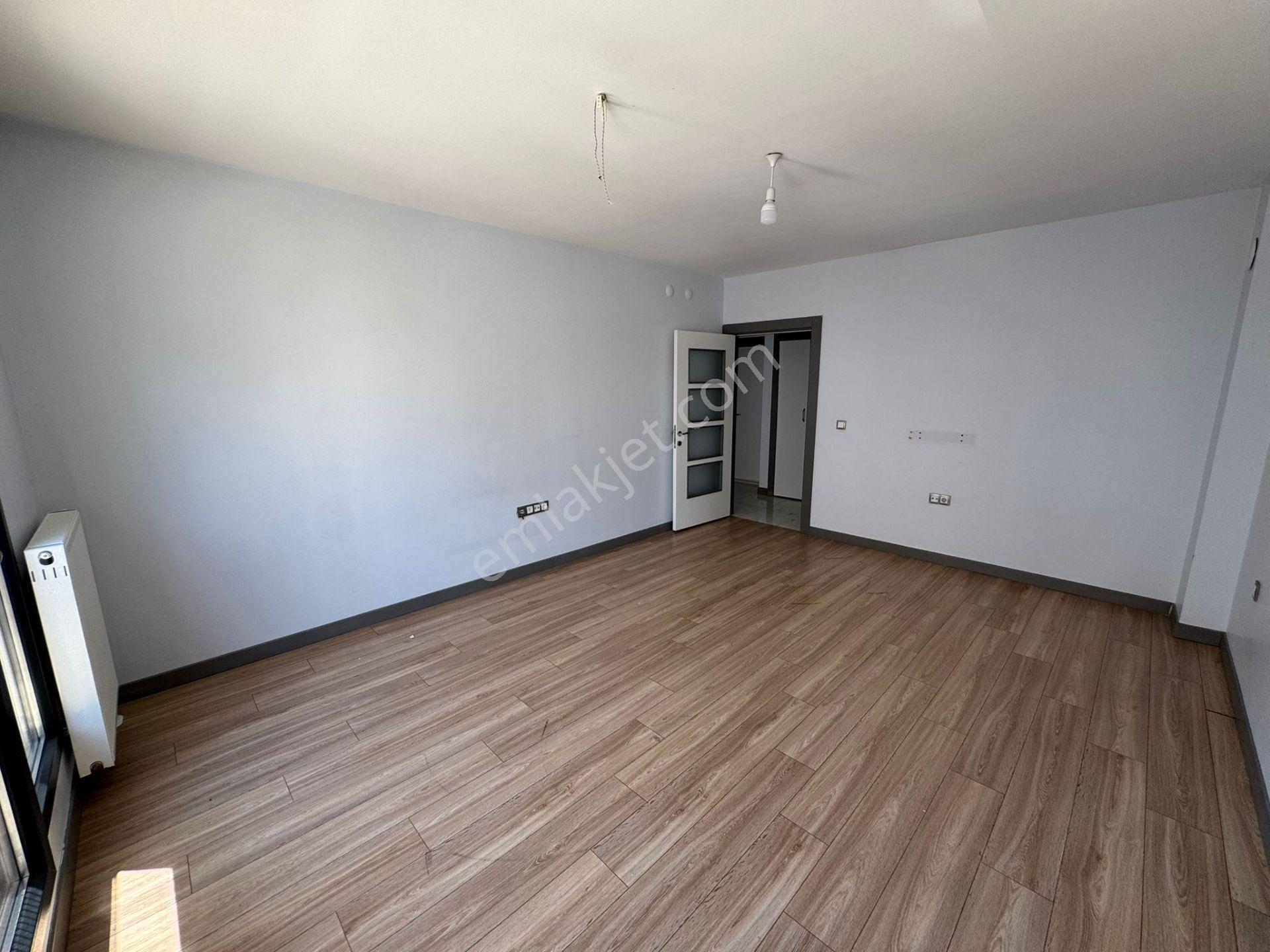 535 Tokilerde Araştırma Hastanesi Karşısında Kiralık 3+1 Lüx Daire - Görsel 4