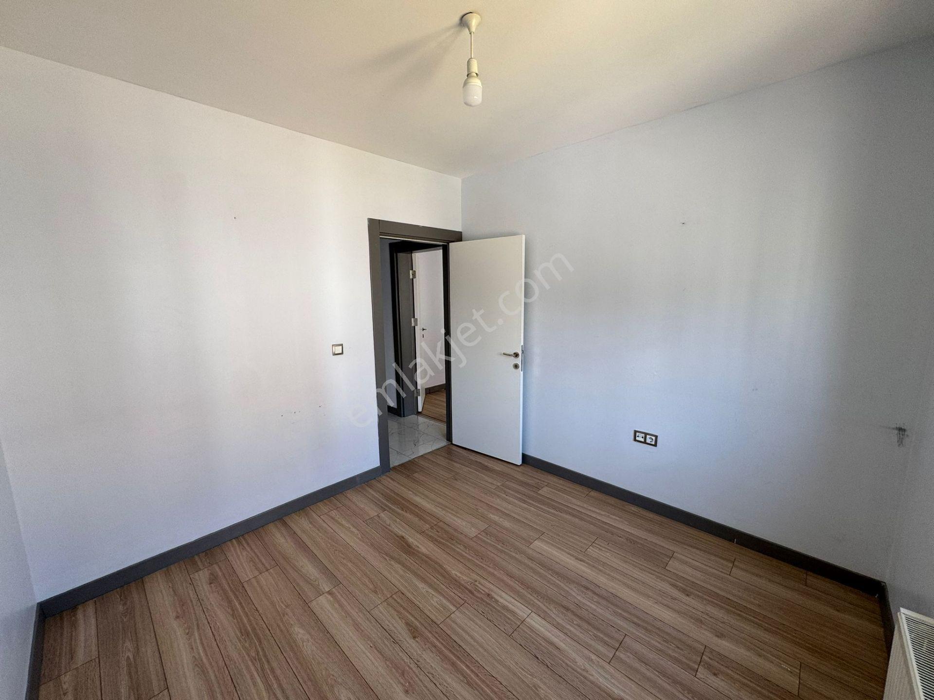 535 Tokilerde Araştırma Hastanesi Karşısında Kiralık 3+1 Lüx Daire - Görsel 6