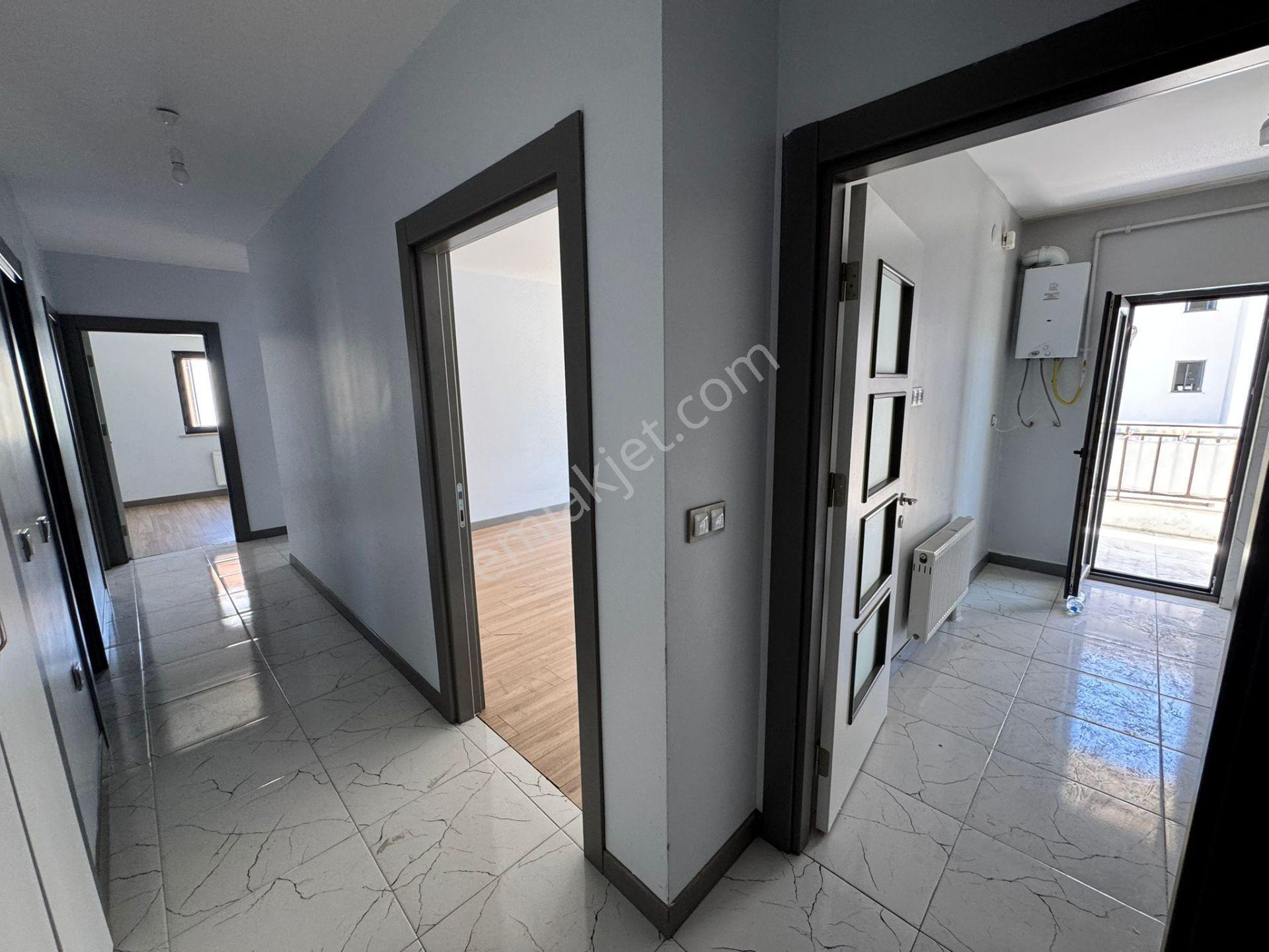 535 Tokilerde Araştırma Hastanesi Karşısında Kiralık 3+1 Lüx Daire - Görsel 11