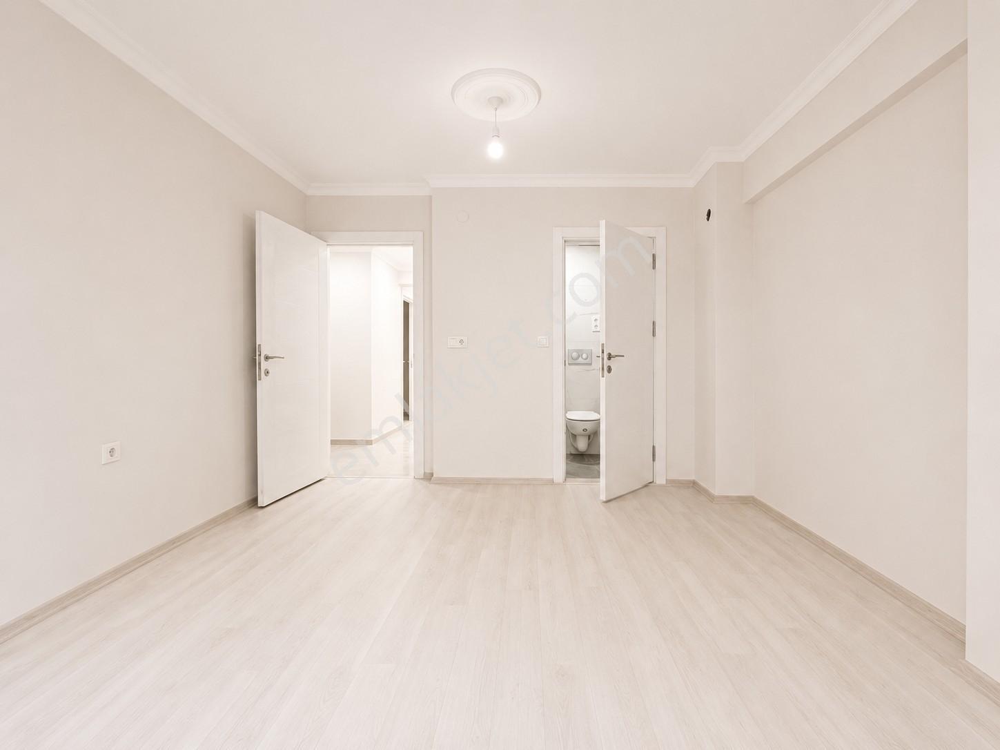 Cadde Yakını Merkezi Konumda Otoparklı 3+1 Sıfır Geniş Daire - Görsel 17