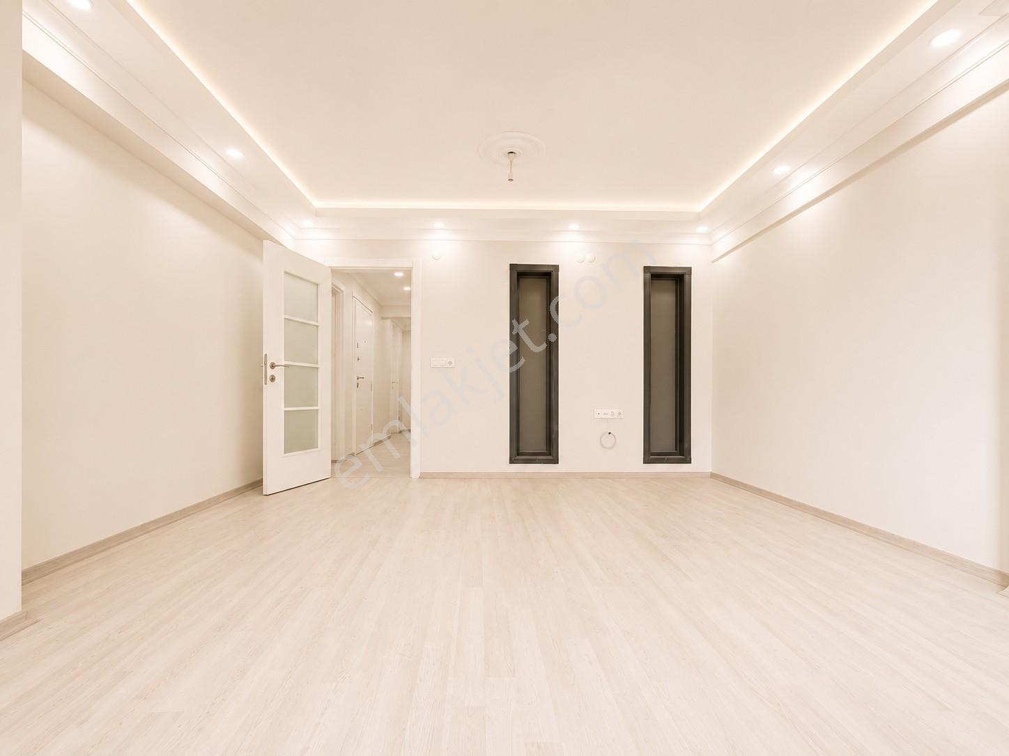Cadde Yakını Merkezi Konumda Otoparklı 3+1 Sıfır Geniş Daire - Görsel 12