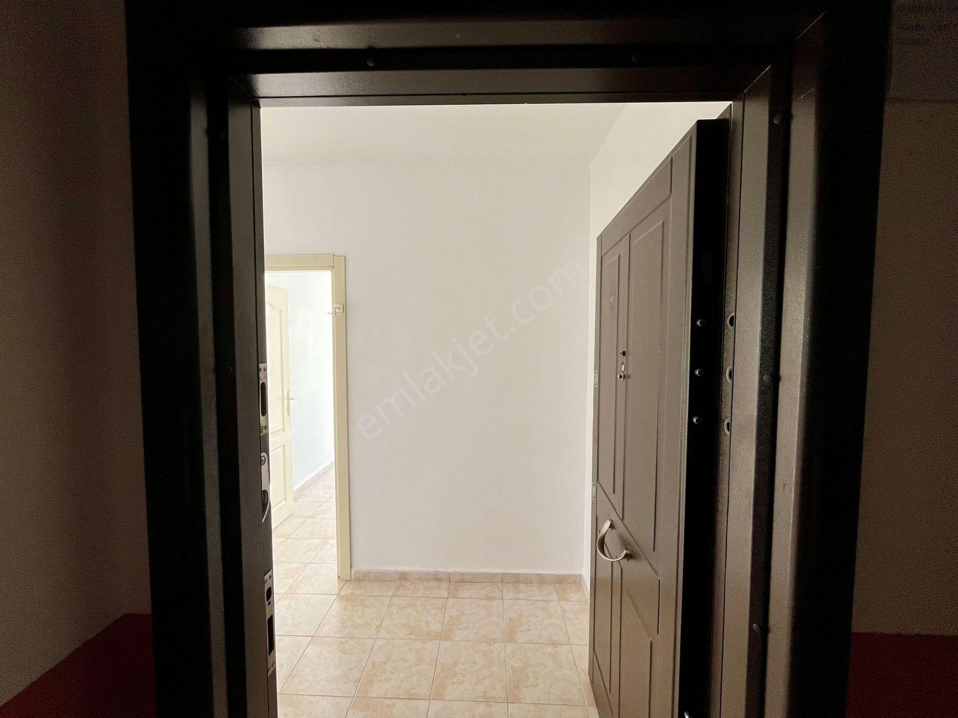 Oba Devlet Hastanesıne Yurume Mesafesınde 2+1 Ayrı Mutfak Asansorlu - Görsel 4