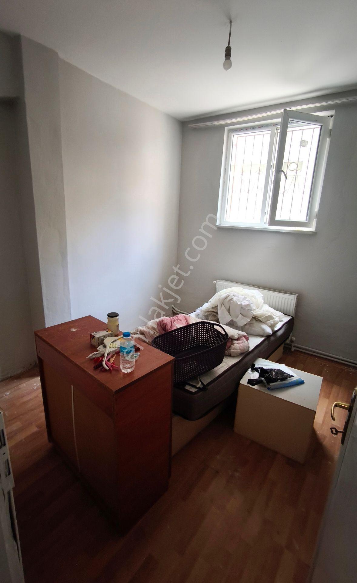 Eyüp Nişancı Metrobüse 4 Dk, 2+1 , Düz Giriş , Kombili, Tadilatlı Daire ( Aileye-bekara) - Görsel 7