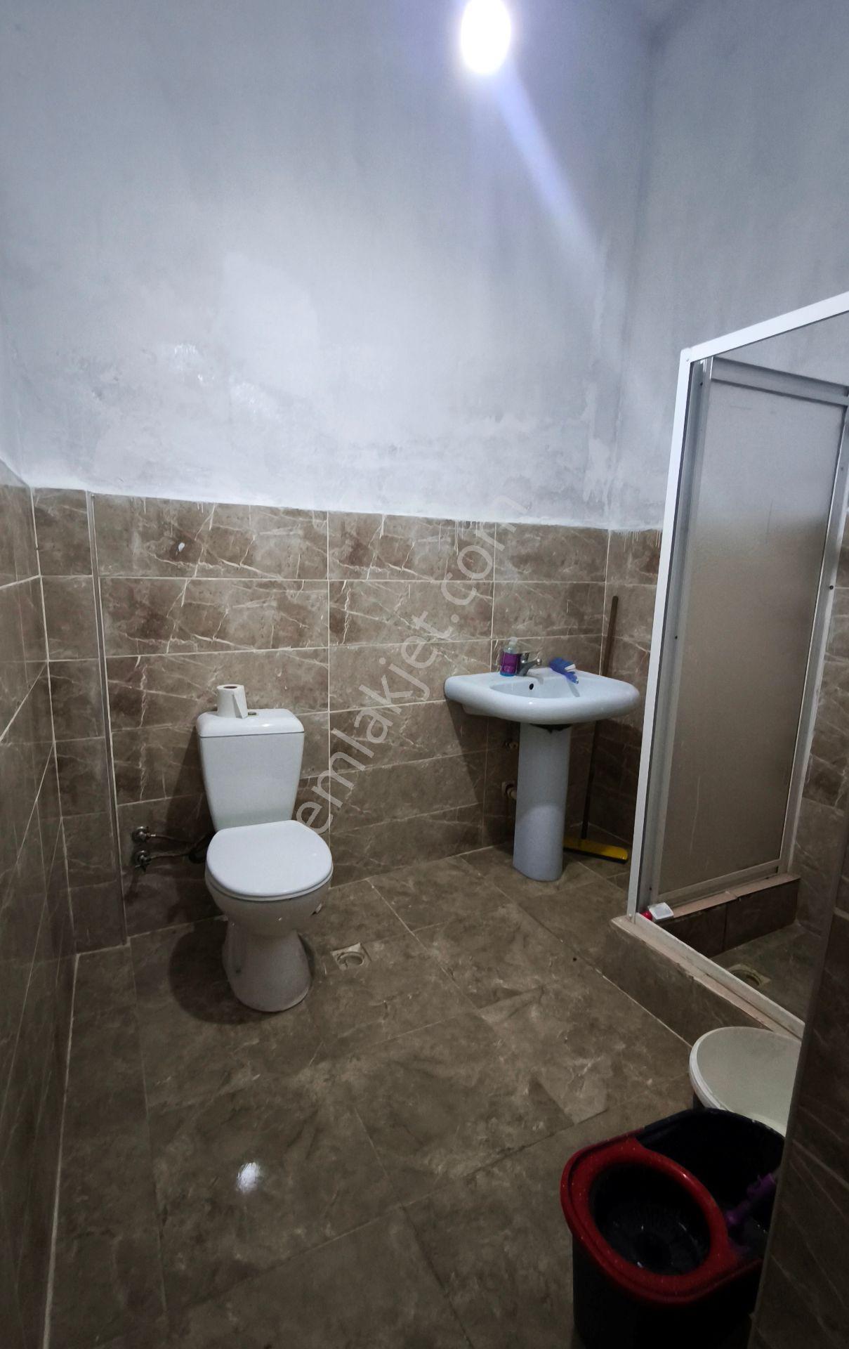 Eyüp Nişancı Metrobüse 4 Dk, 2+1 , Düz Giriş , Kombili, Tadilatlı Daire ( Aileye-bekara) - Görsel 17