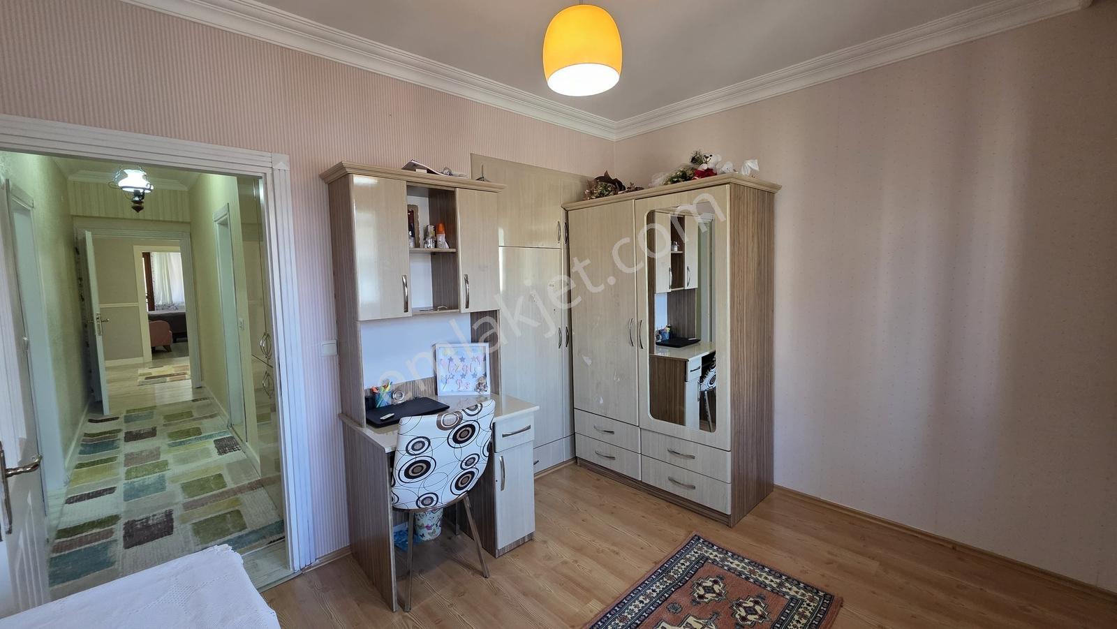 Sb Gayrimenkul'den Şeyhşamil'de 3+1 Satılık Ara Kat Daire - Görsel 23