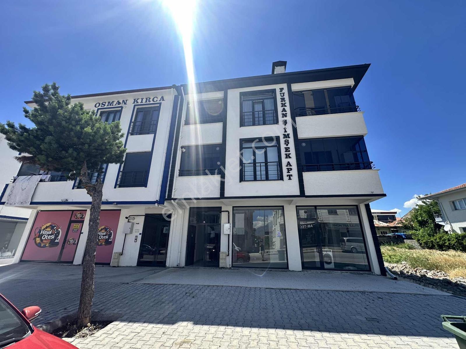 Remax Dem'den Cadde Üzerinde 1+1 Eşyalı Sıfır Daire - Görsel 4