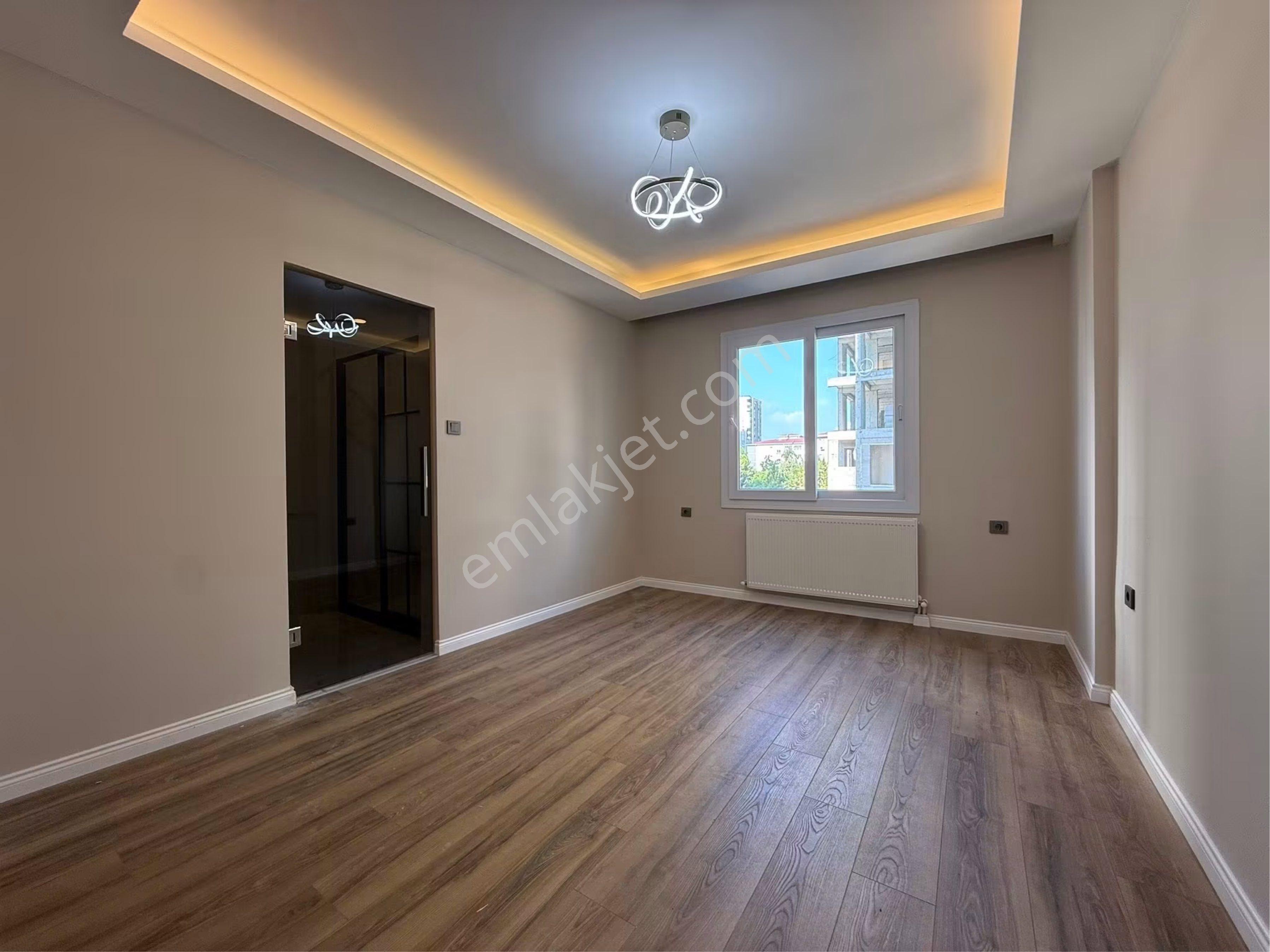 Yurt’ta Tamamı Yenilenmiş | Giyinme Odalı Çift Banyolu 4+1 Lüks Daire - Görsel 12