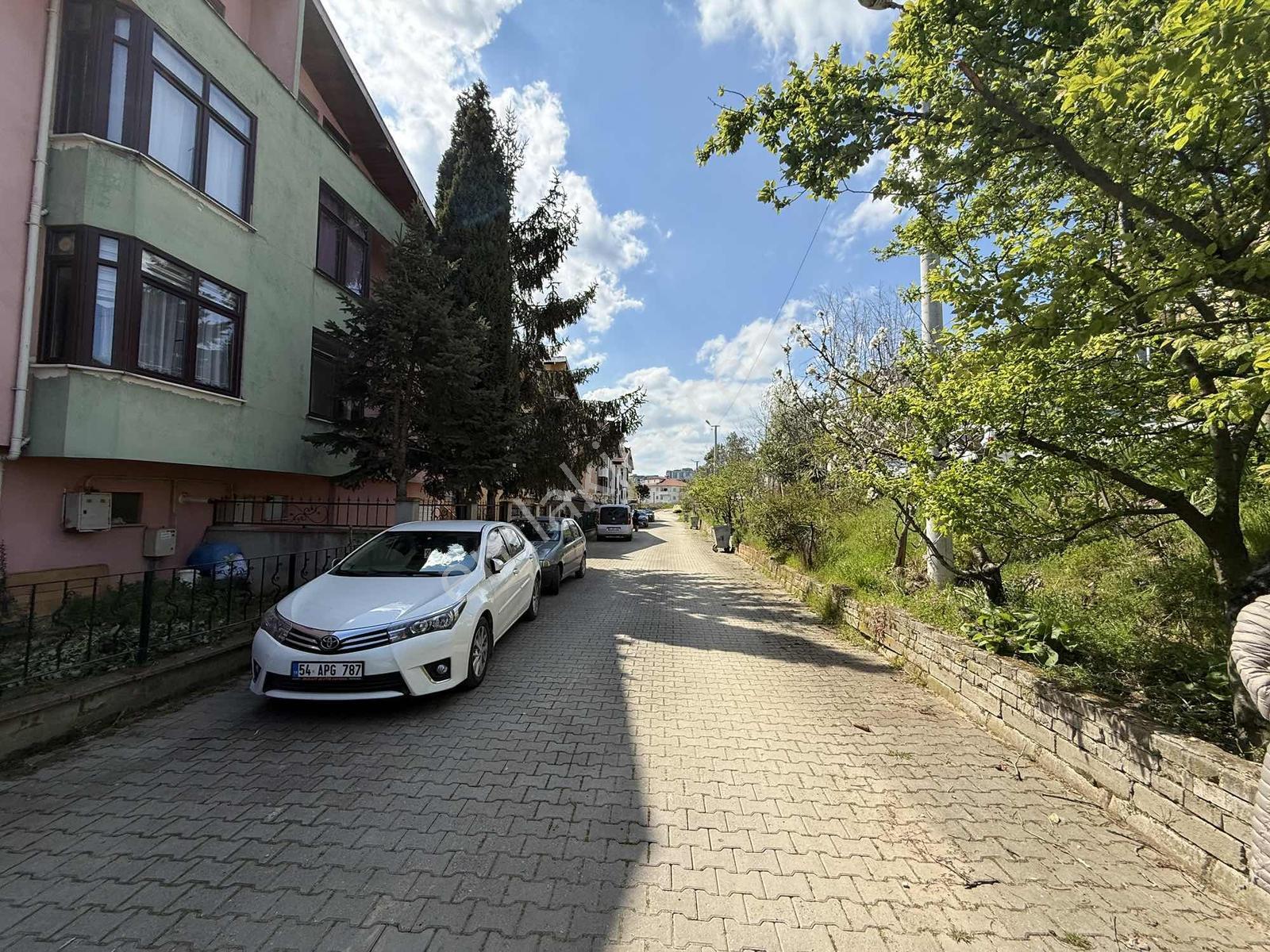 Ak Emlak'dan Göl Manzaralı 6+2 Bahçeli Tripleks Satılık Villa - Görsel 25