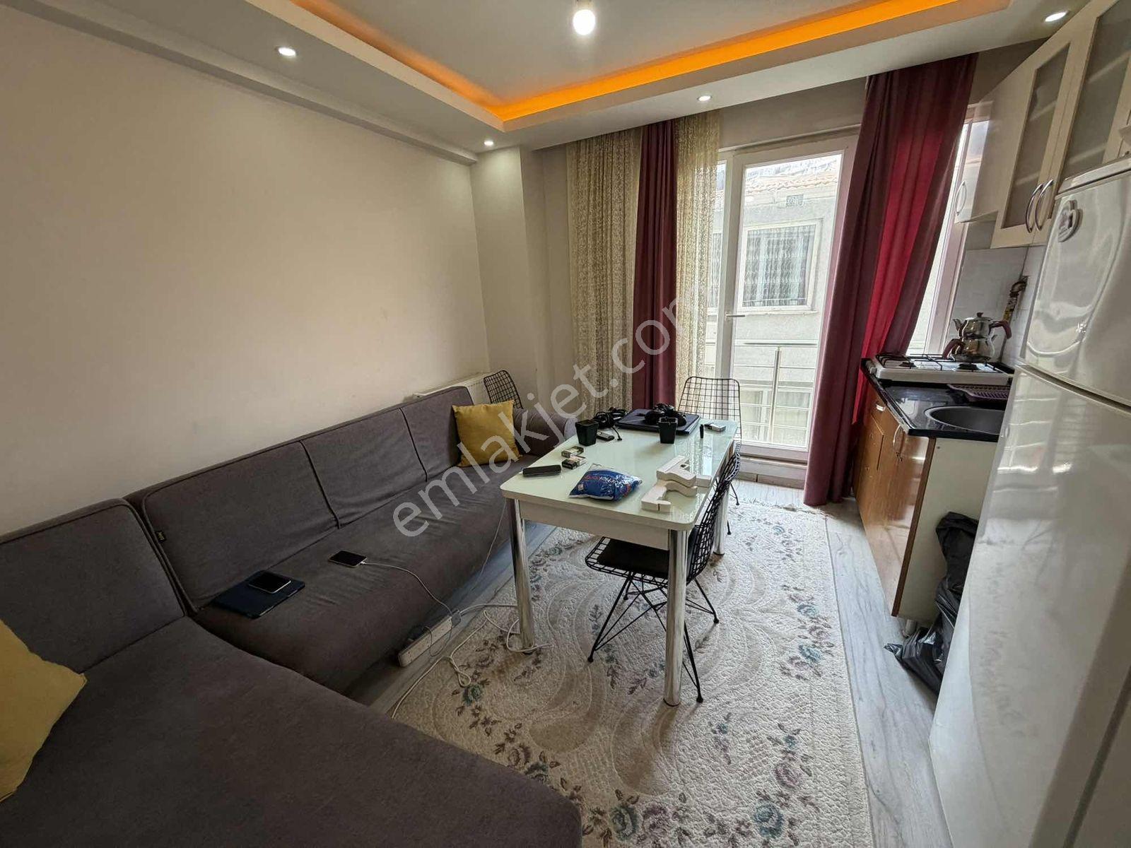 Cadde Arkası 1. Kat Yeni Bina 2+1 Full Eşyalı Lüks - Görsel 2