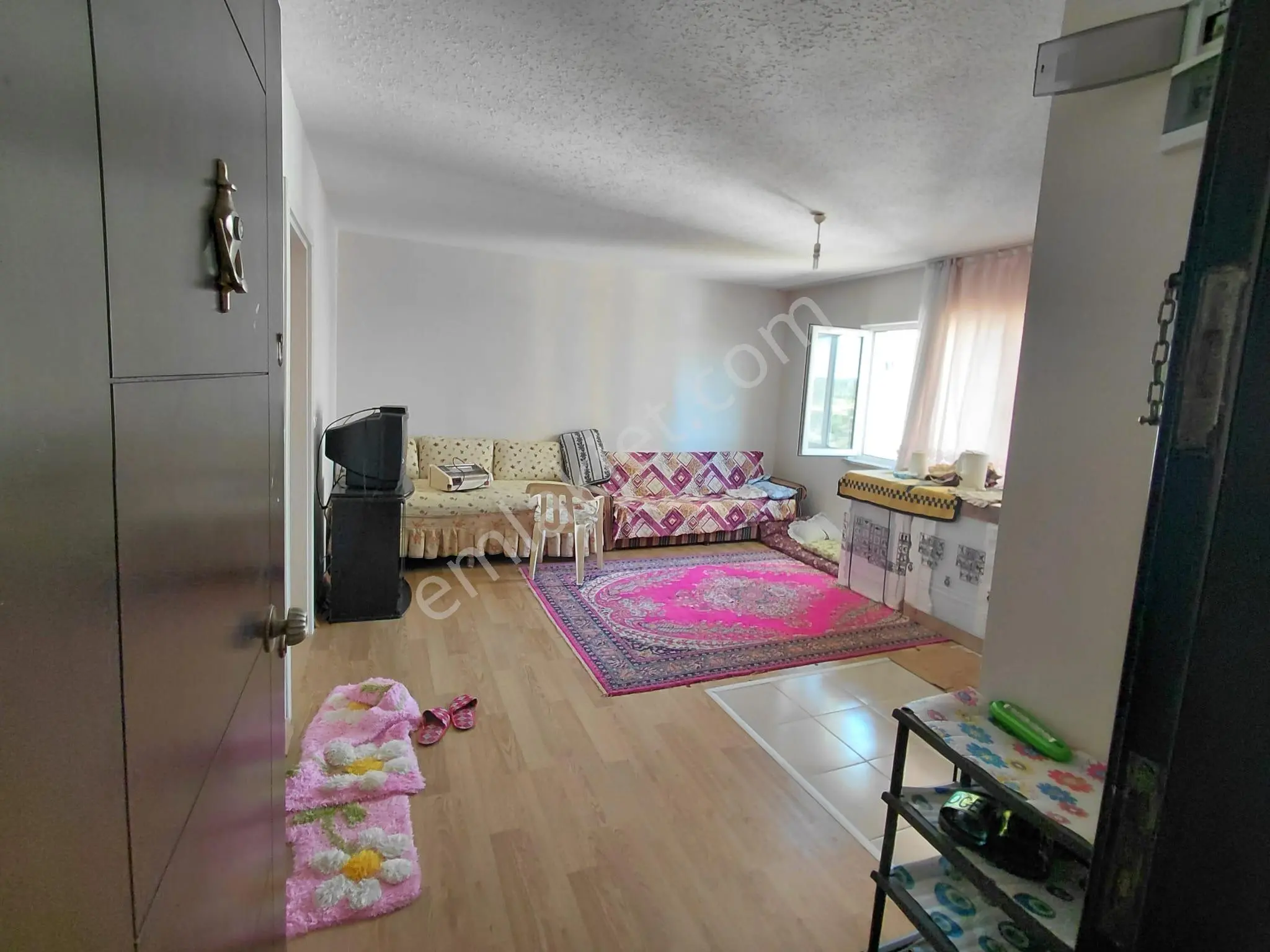 Adana Sarıçam Akkuyu Tokide Temiz Eşyalı 1+1 Kiralık Fırsat Daire
