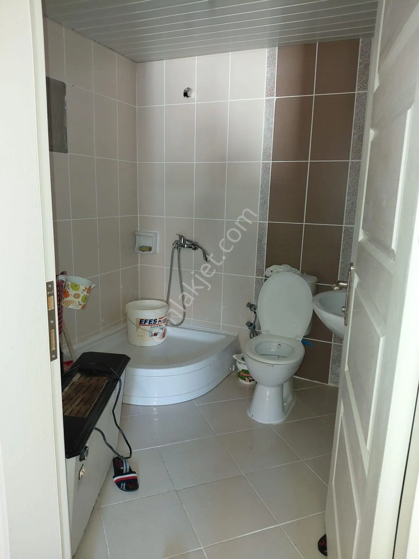 Adana Sarıçam Akkuyu Tokide Temiz Eşyalı 1+1 Kiralık Fırsat Daire - Görsel 2