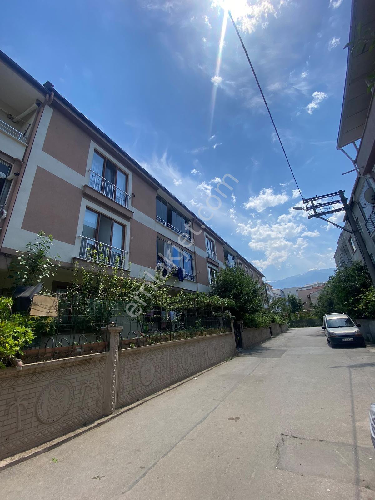 Gürsu İstiklal'de Kat Mülkiyetli, Bahçeli, Ferah Yapılı 2+1 Ev - Görsel 5