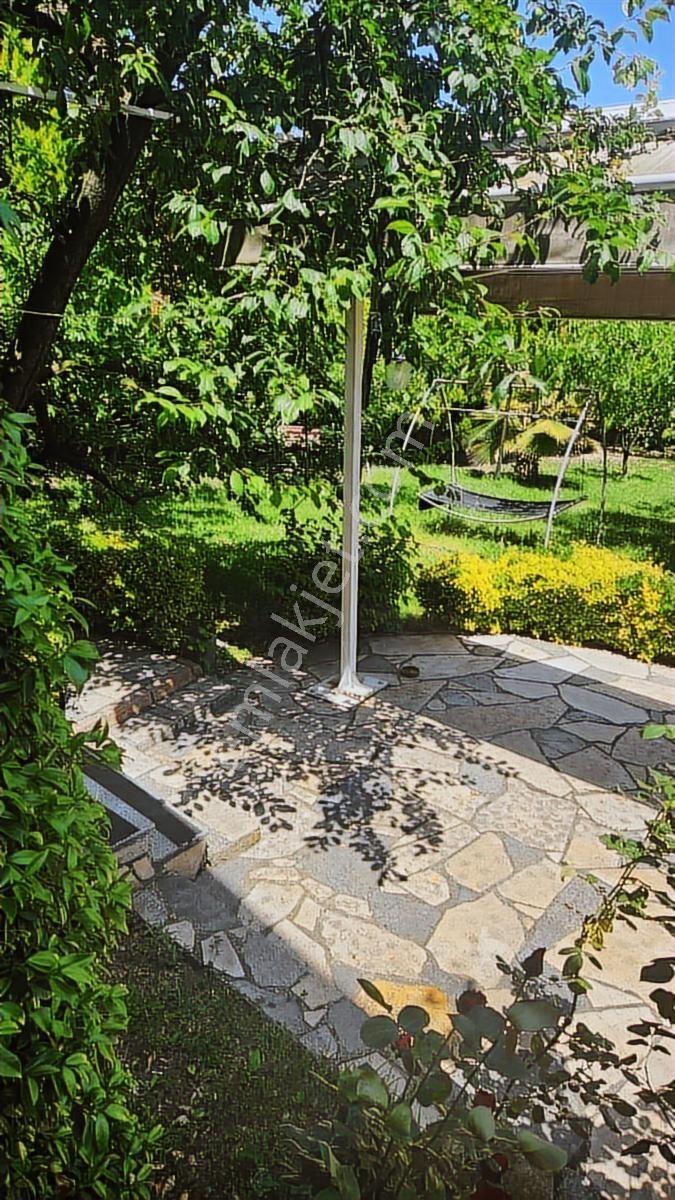 Karamürsel'de Deniz Manzaralı Villa - Görsel 5