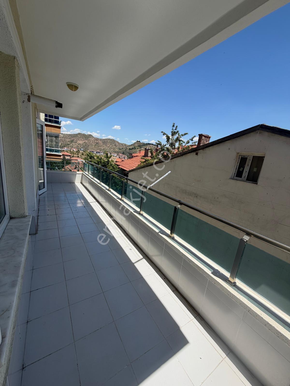 Mes Emlak'tan Aksu Mahallesinde 160 M2 4+1 Kiralık Daire - Görsel 14