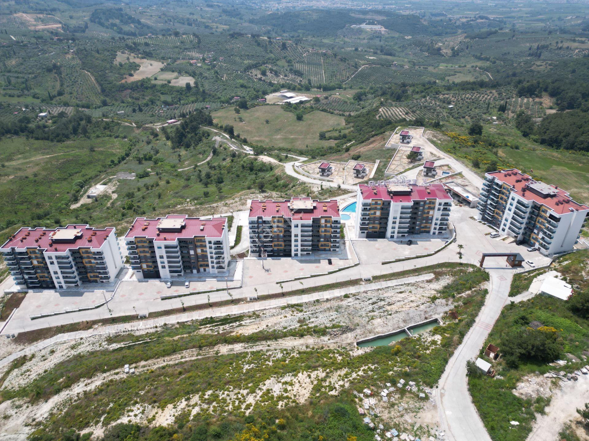 Eşın Golf Resort’ta Havuzlu, Güvenlıklı Full Eşyalı 2+1 Kıralık Daıre - Görsel 2