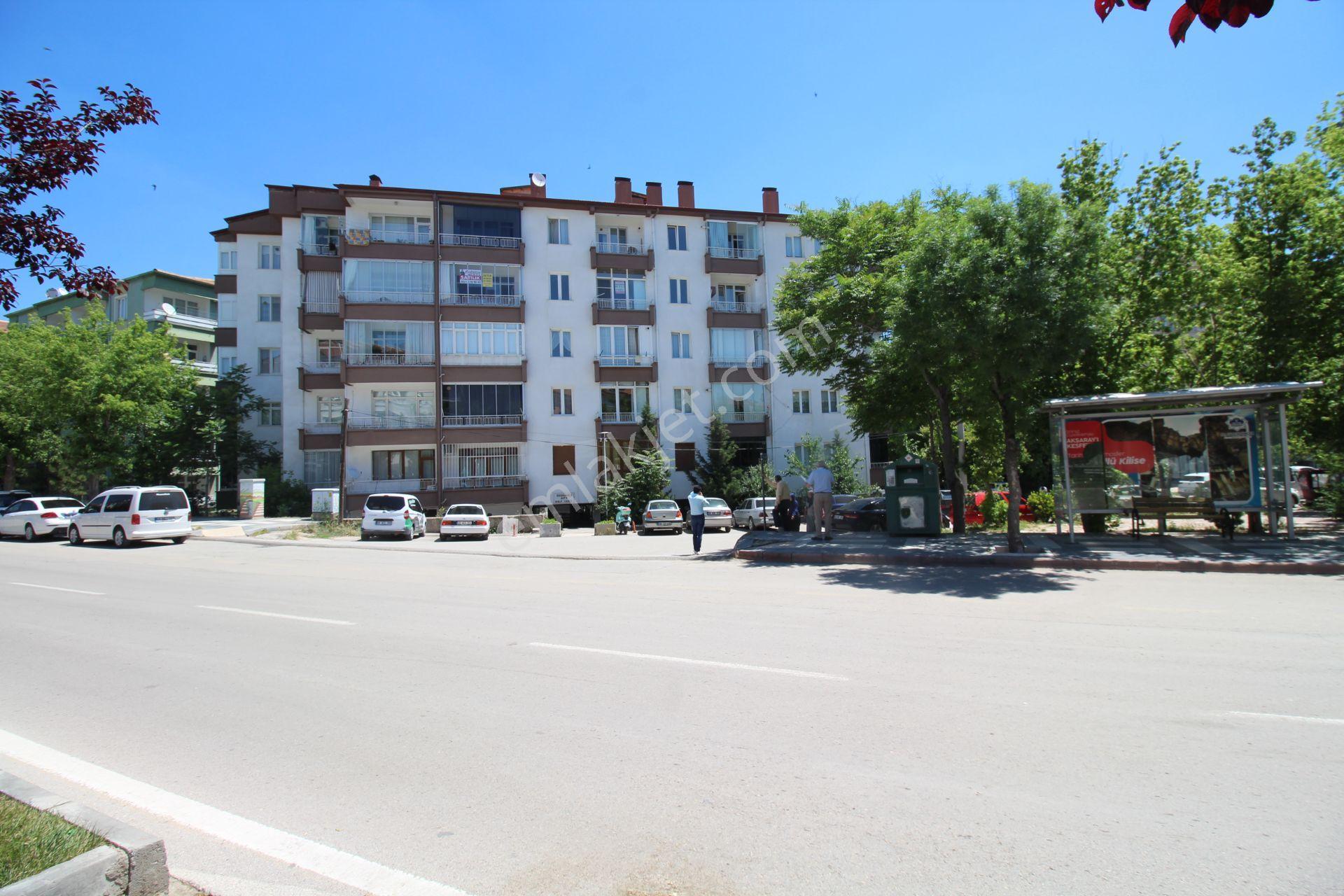 Aksaray Coğlaki Mah.40 M'lik Yolcepheli Satılık 3+1 Geniş Daire - Görsel 2